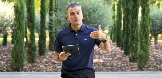 Tι απαντά ο Μαμάκος στις ερωτήσεις του κόσμου για την πόλη
